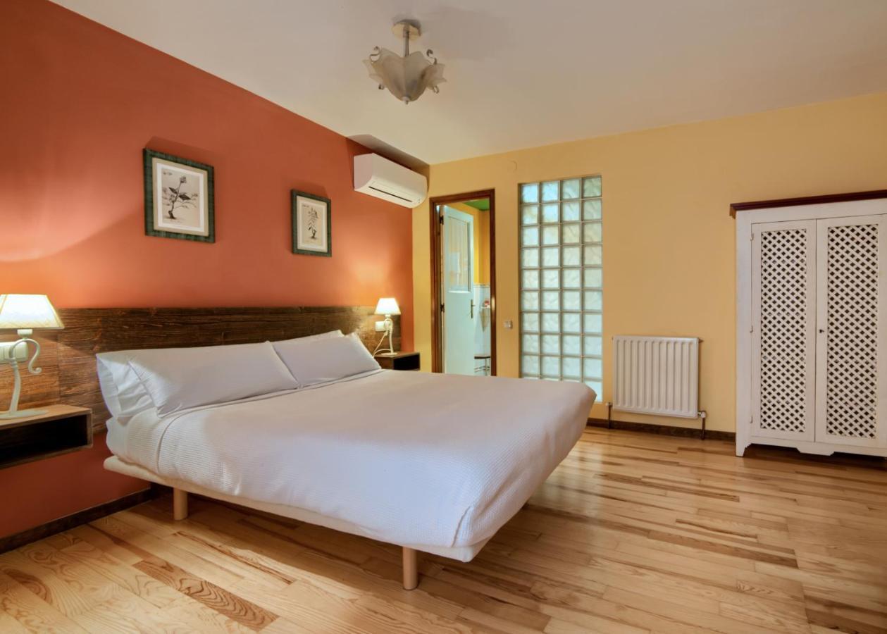 Hotel Rural El Almadiero Burgui Bagian luar foto