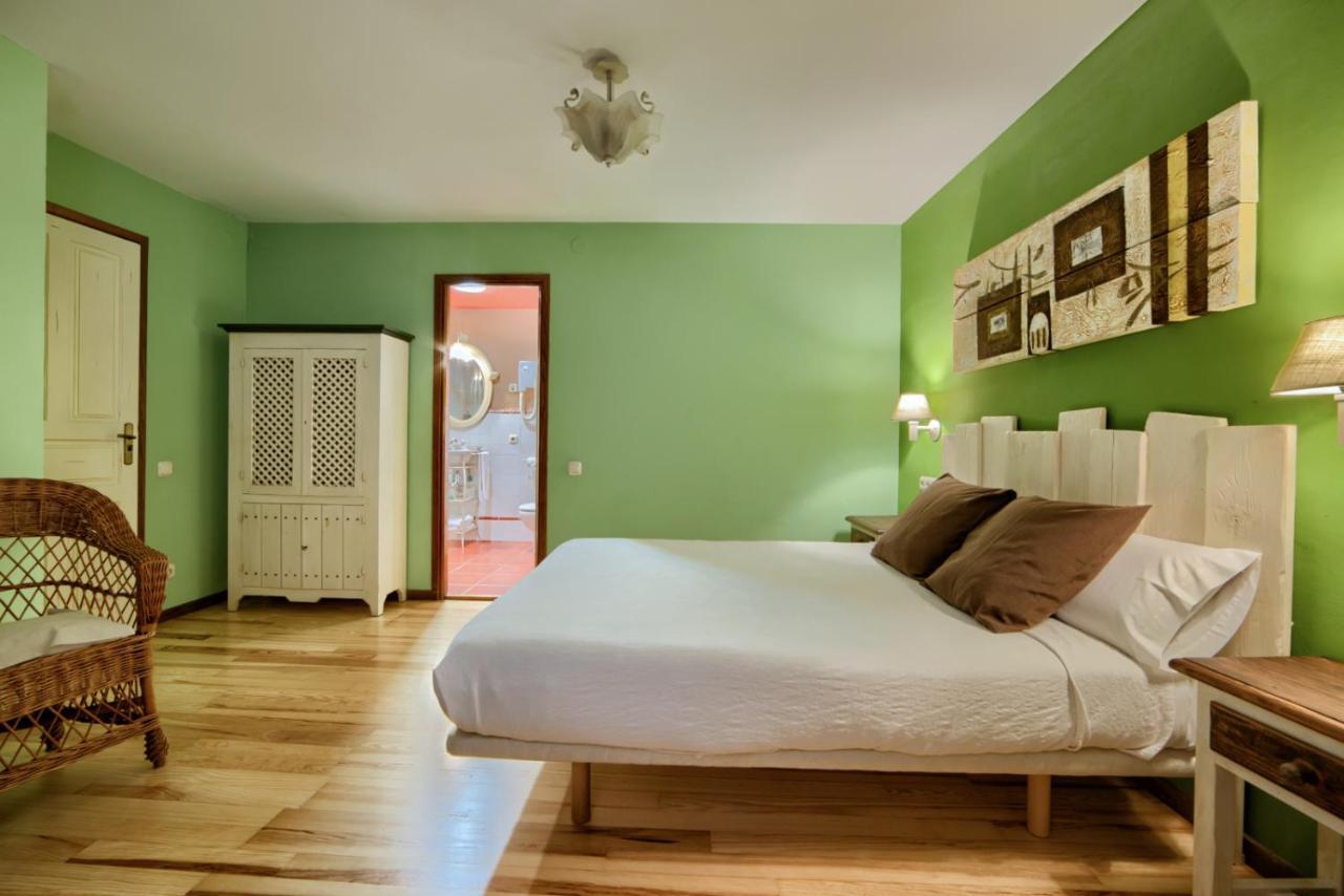 Hotel Rural El Almadiero Burgui Bagian luar foto
