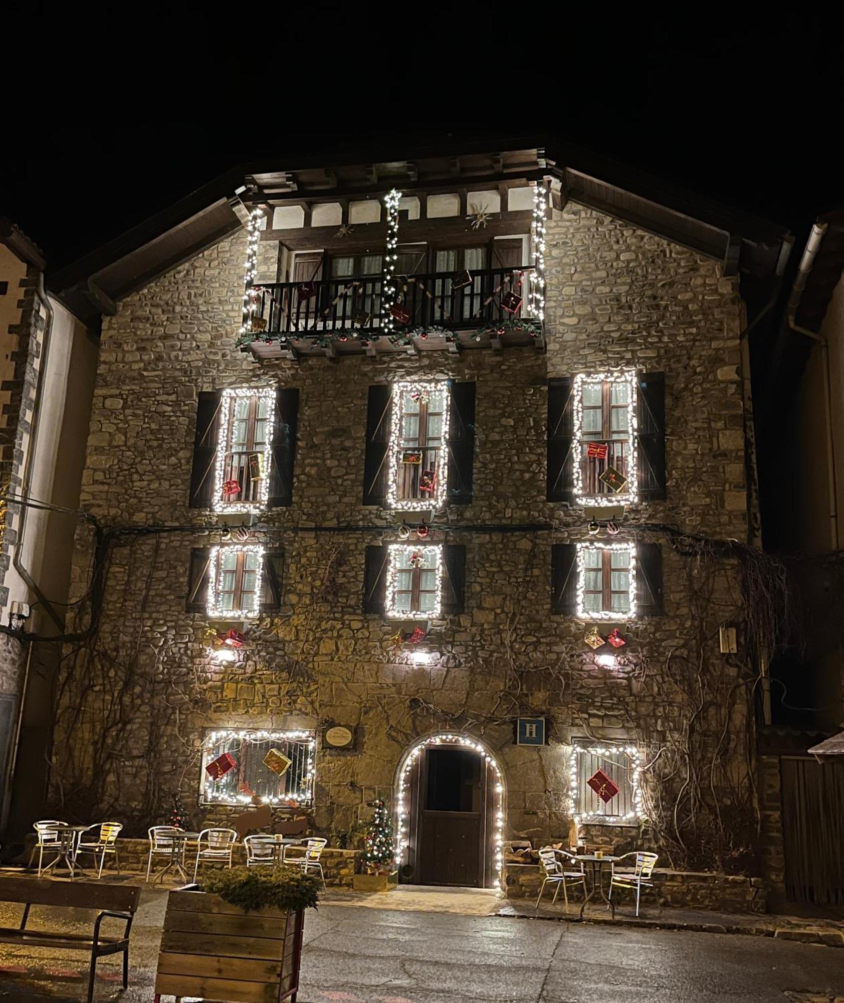 Hotel Rural El Almadiero Burgui Bagian luar foto
