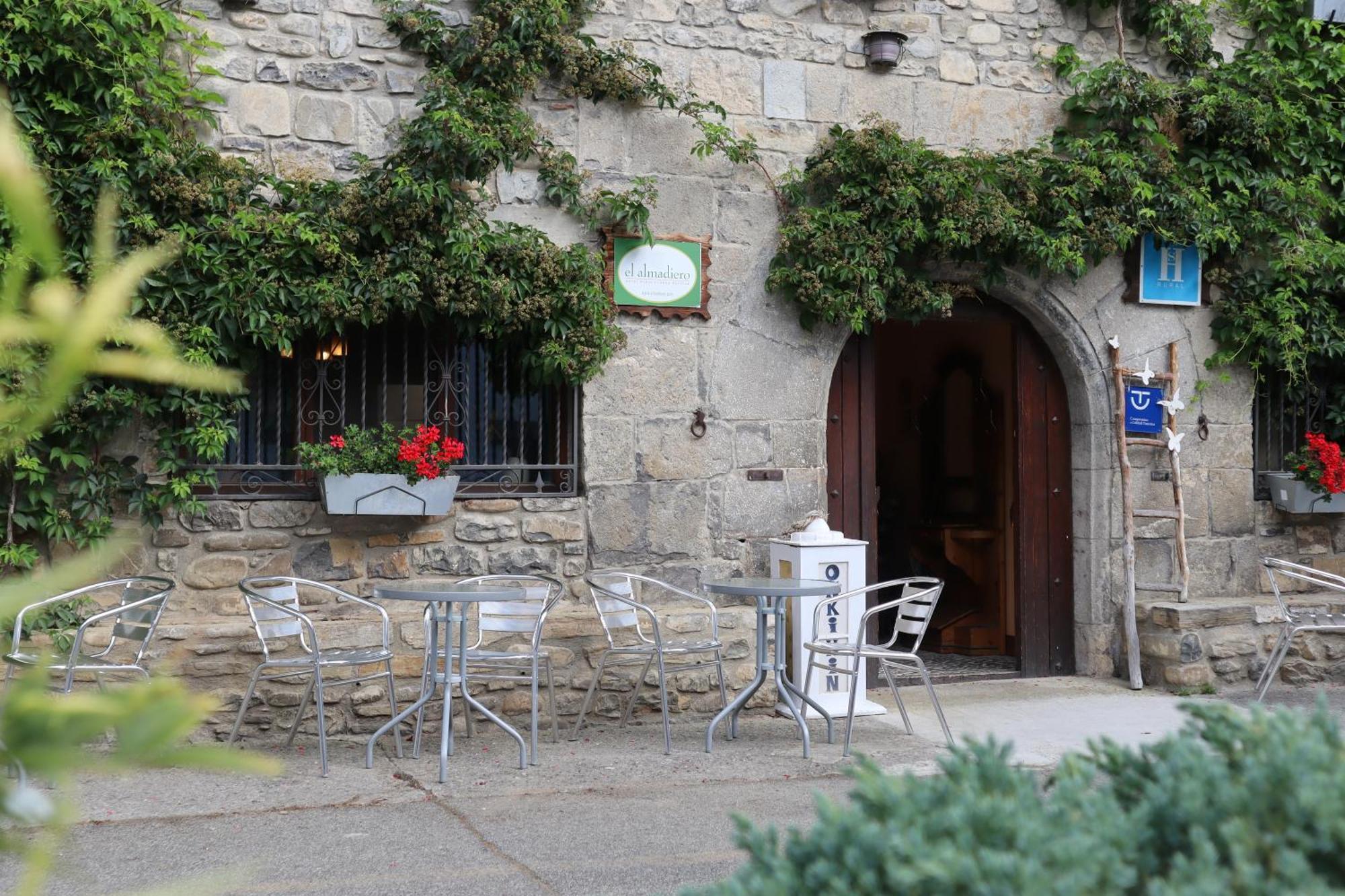 Hotel Rural El Almadiero Burgui Bagian luar foto